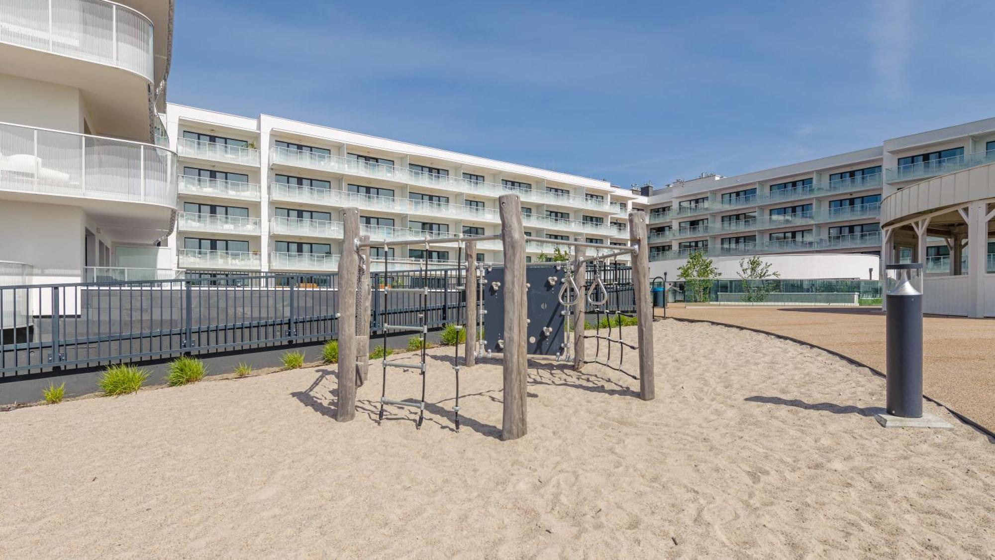 Apartament Lux Tukan B003, Polanki Aqua - Holiday City Kołobrzeg Exteriör bild